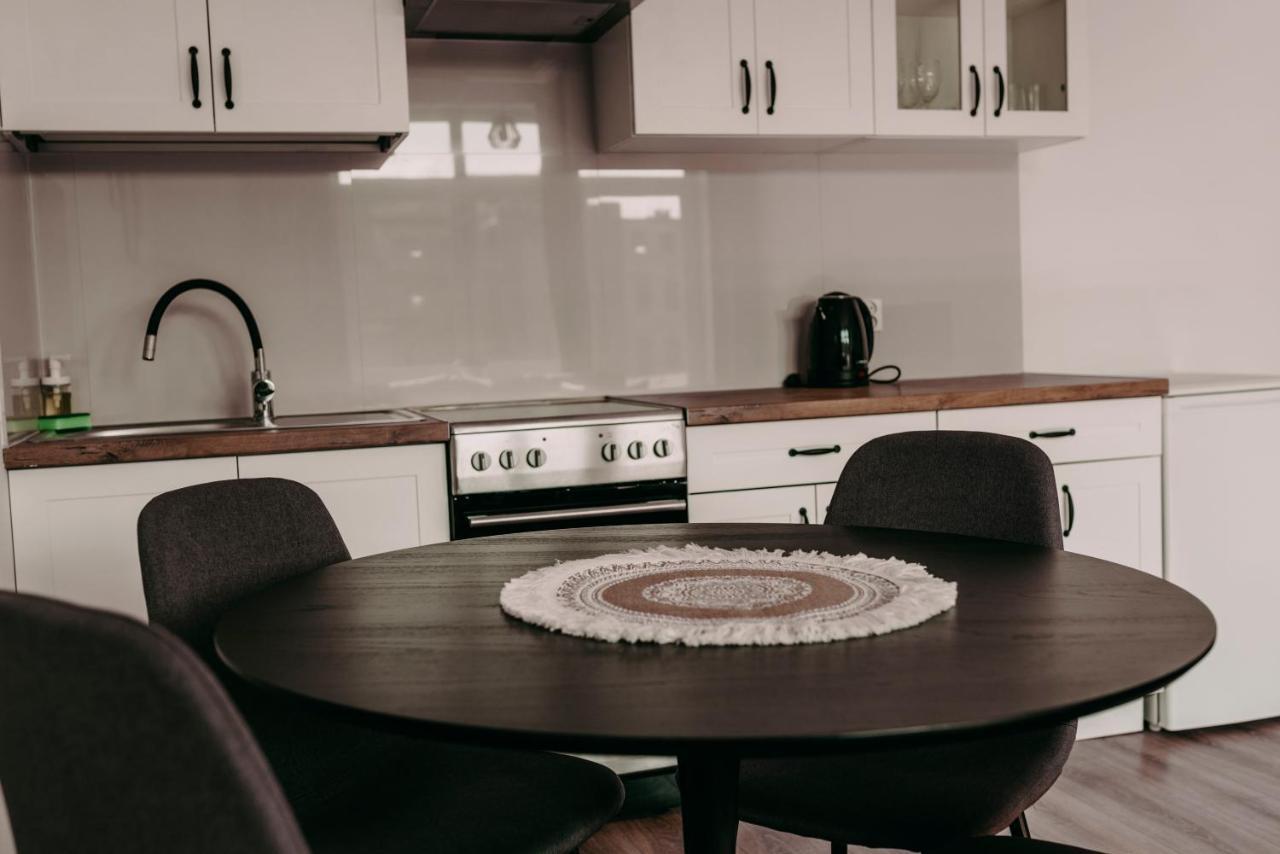 Chopin'S Apartment บีเอสโก-เบียวา ภายนอก รูปภาพ